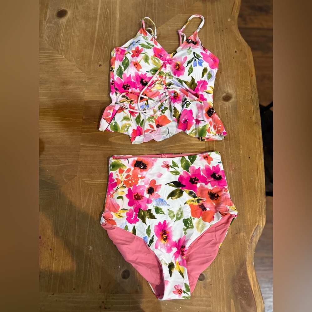 Floral 2 Piece Swimsuit - Pink and White - Picture 2 of 2